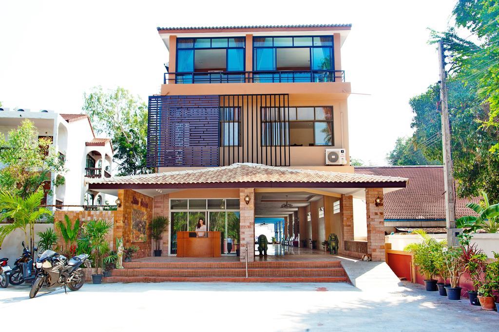 Sea Breeze Guest House Ча-Ам Екстер'єр фото